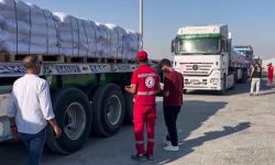 بدء دخول قوافل مساعدات إلى قطاع غزة عبر معبر رفح